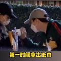 911红领巾今日吃瓜,揭秘911红领巾今日吃瓜背后的热点事件