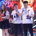 从直播间到实际：于龙与杨咩咩的恋爱动态激励网友热议，王唯唯：干洁净净做人漂美丽亮干事